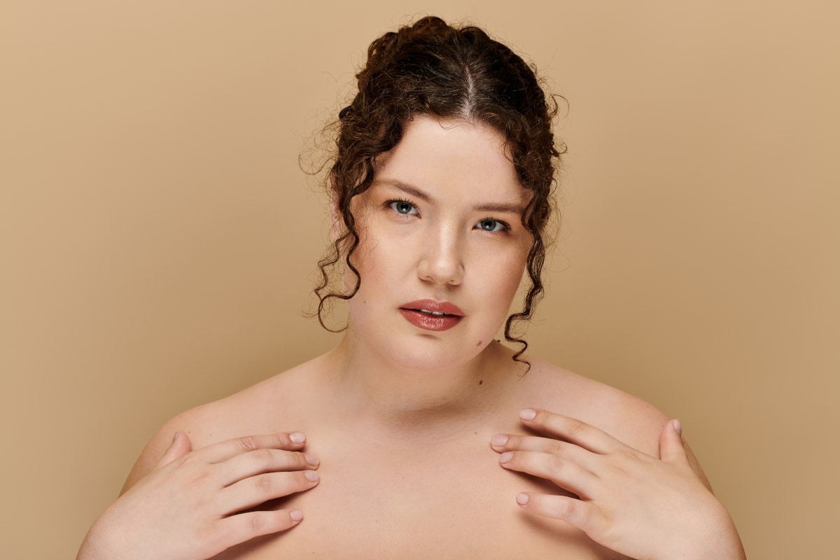 femmes nues et rondes