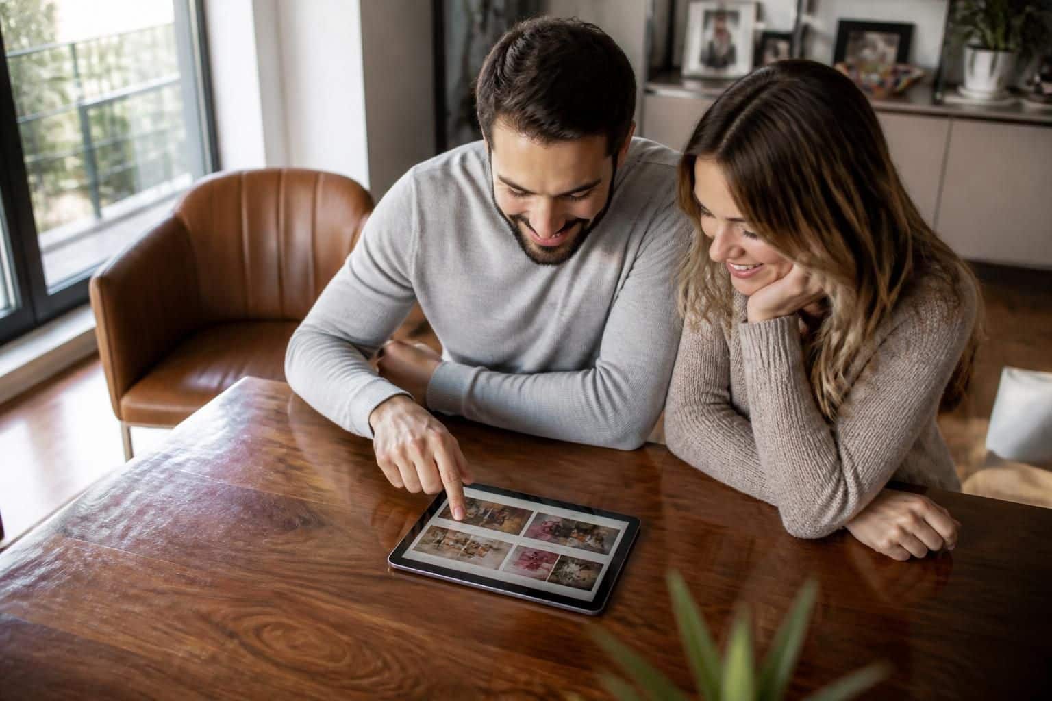 découvrez comment organiser une surprise romantique inoubliable pour votre couple grâce à une tablette tactile, avec des idées créatives et faciles à mettre en œuvre.
